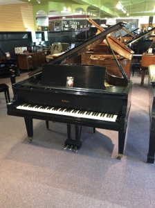 black grand piano