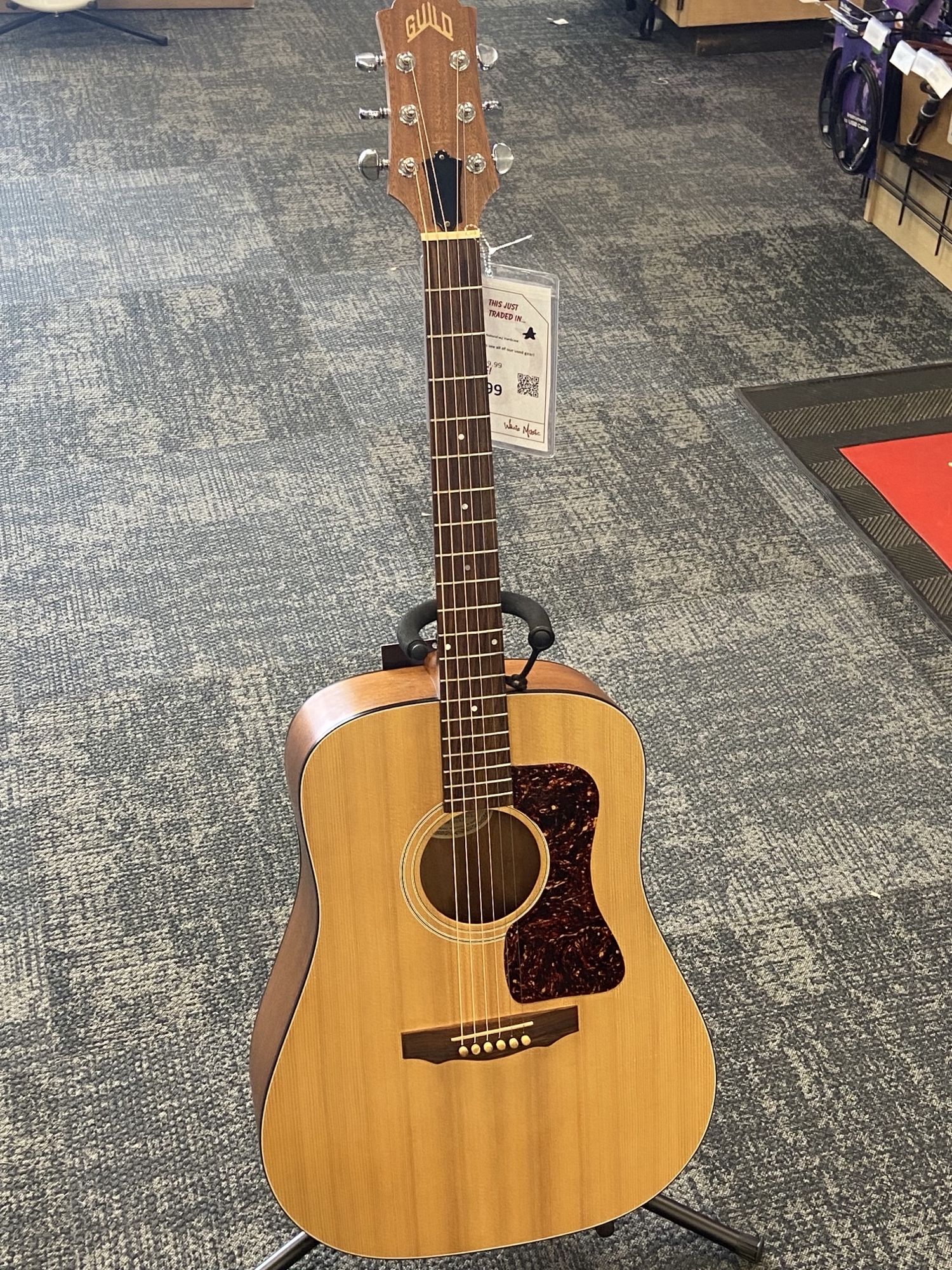 Used Guild D4 HK USA Acoustic with Hardcase